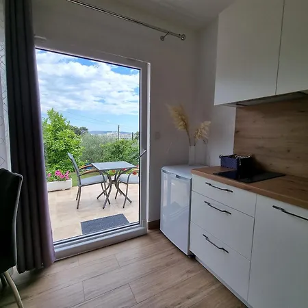 Apartman Debelic Suha Punta *